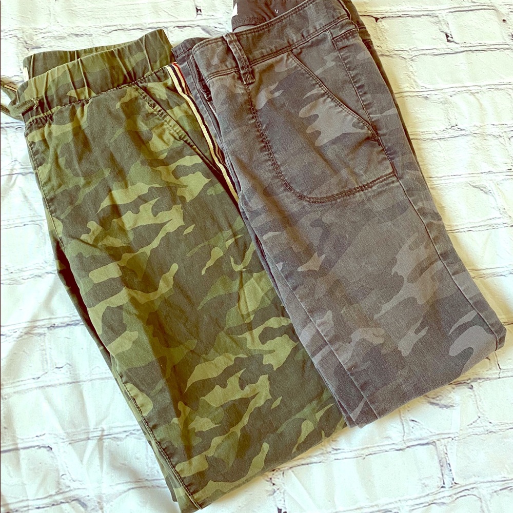 Camo print jeans/pants